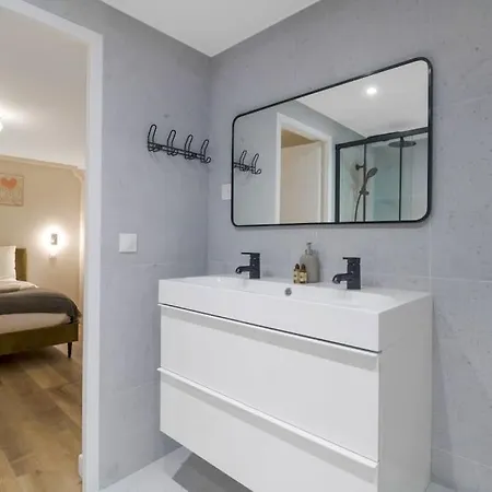 3 Cozy Near Galeries Lafayette-12pers