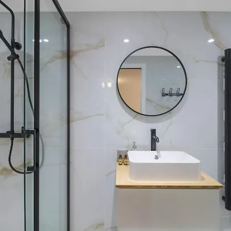 3 Cozy Near Galeries Lafayette-12pers باريس